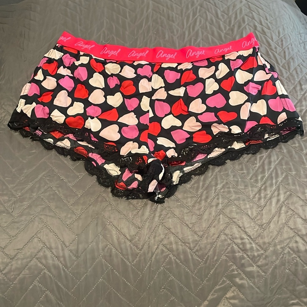 Women’s sleep wear